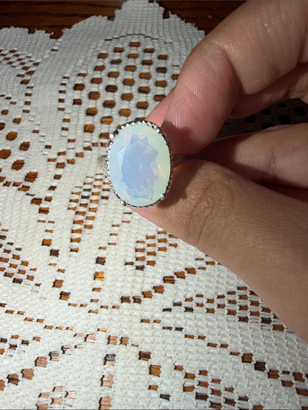 Opal-Effect Oval Cocktail Ring - White Opalescent